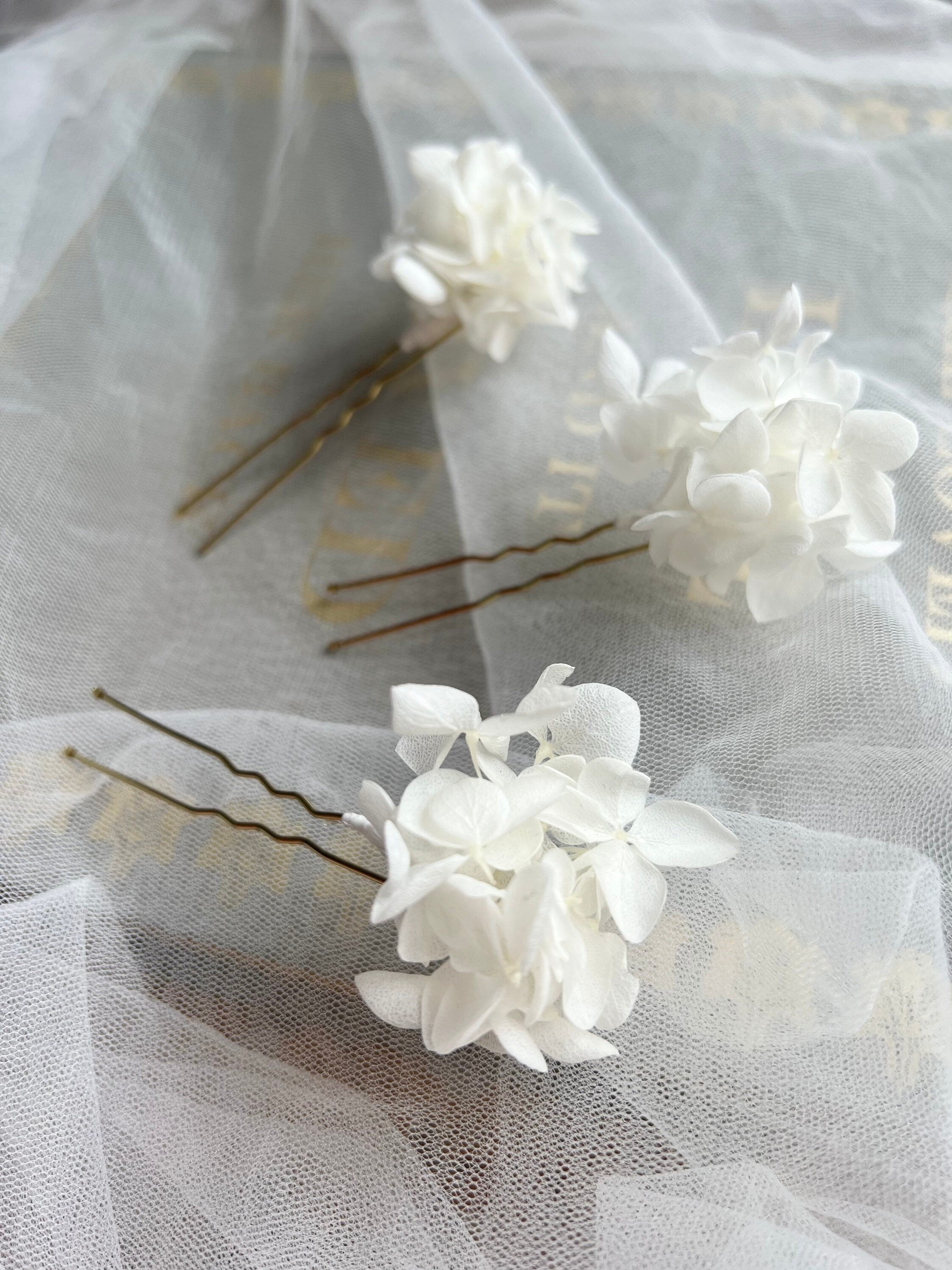 White Flower Bridal Hair Pins Floral Wedding Hair Pins Minimal